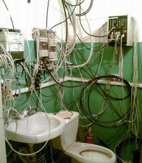 Toilette de câblage de salle de serveur