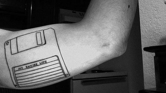 Floppy Disk Tech Tatouage